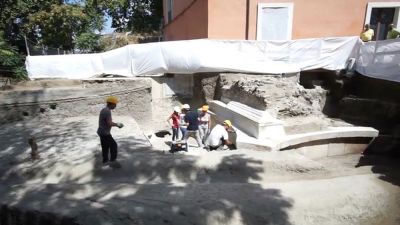A New Discovery in Pompeii: An Italy That Keeps Surprising