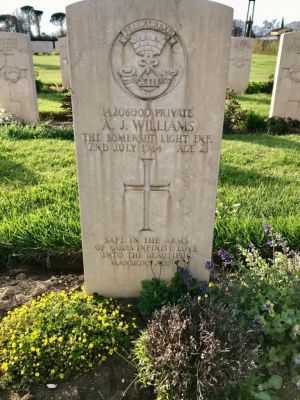 <div class="buttonTitle"><div class="roundedlIcon white mbianco mprest"></div></div>Assisi's War Cemetery: Leaving with Gratitude