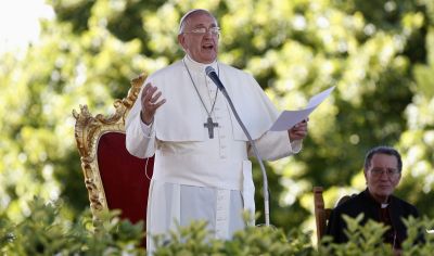 Pope Francis signed for a more sustainable behavior