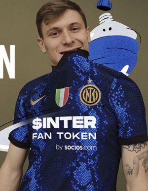 Nicolò Barella wearing the scudetto won with Inter Milan this past season.