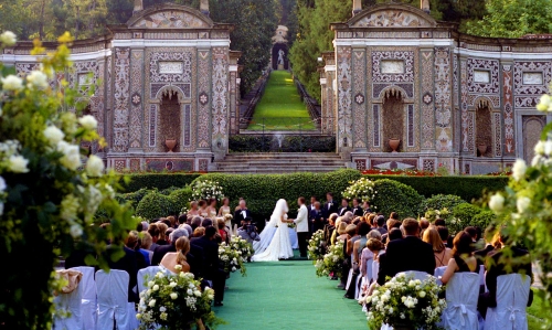 I Grandi Matrimoni, Southern Italian Style