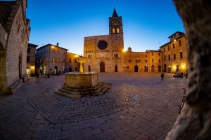 Vita di Paese by Anne Robichaud