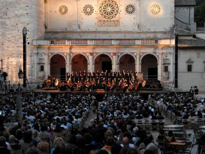 Italy&#039;s Annual Festival of the Two Worlds