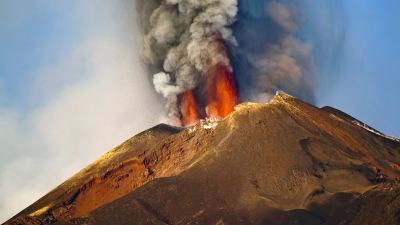 Campi Flegrei alerts the population near Naples