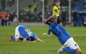 <div class="buttonTitle"><div class="roundedlIcon white mbianco mprest"></div></div>The Italian national team will not go to the World Cup in Qatar