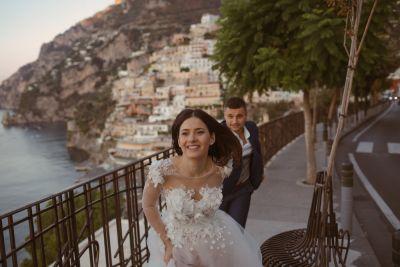<div class="buttonTitle"><div class="roundedlIcon white mbianco mprest"></div></div>Weddings in Italy: A Celebration of Romance, Beauty, and Tradition