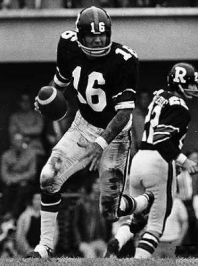 Quarterback Rick Cassata Into Hall Of Fames