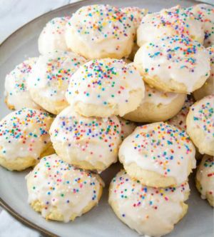 In the Cucina with La Gazzetta: Italian Ricotta Cookies