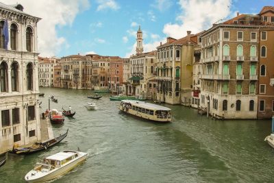 The ongoing battle between Venetians and tourists continues