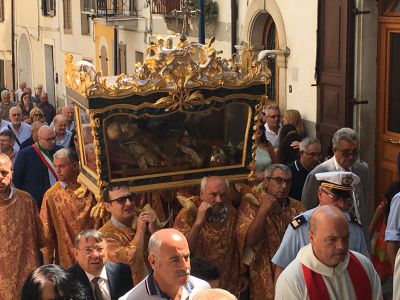 Sarcaphogus of what is believed to be San Felice Martire.