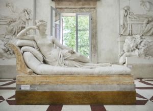 Is an Austrian tourist who damaged Canova&#039;s sculpture