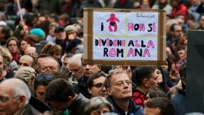 Demonstrations across 60 Italian cities to protest divorce law reforms