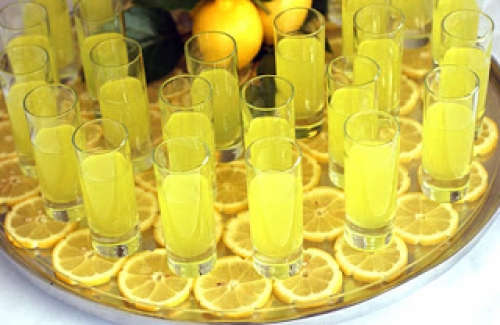 Limoncello tradition