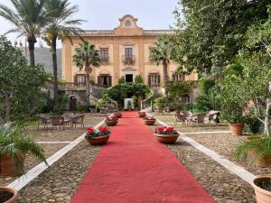 Grandiose Villas of Palermo