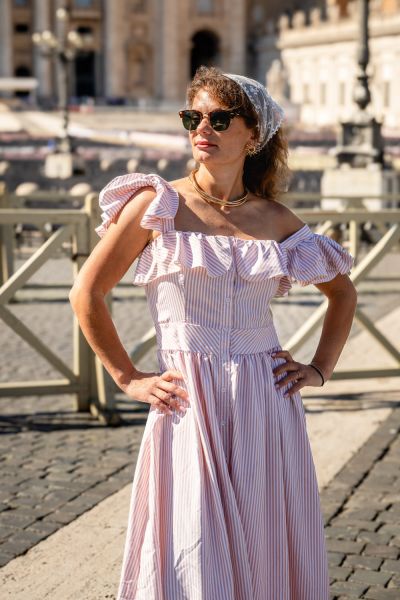 <div class="buttonTitle"><div class="roundedlIcon white mbianco mprest"></div></div>Easter Style in Italy: Where Faith, Spring, and Fashion Meet